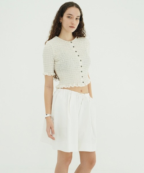 CLANE(クラネ)の「SHIRRING HALF SLEEVE BLOUSE(シャツ/ブラウス・レディース・アイボリー/ブラック・1/2)」の3枚目の写真