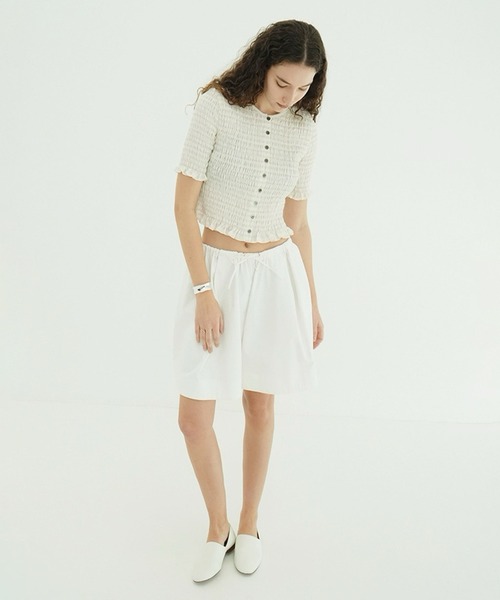 CLANE(クラネ)の「SHIRRING HALF SLEEVE BLOUSE(シャツ/ブラウス・レディース・アイボリー/ブラック・1/2)」の8枚目の写真