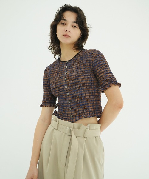 CLANE(クラネ)の「SHIRRING HALF SLEEVE BLOUSE(シャツ/ブラウス・レディース・アイボリー/ブラック・1/2)」の16枚目の写真