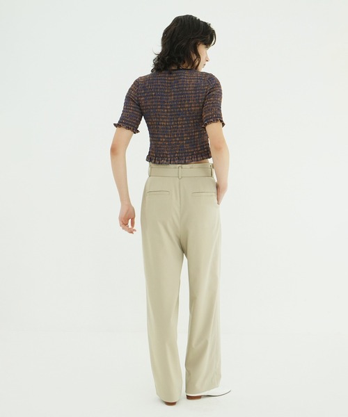 CLANE(クラネ)の「SHIRRING HALF SLEEVE BLOUSE(シャツ/ブラウス・レディース・アイボリー/ブラック・1/2)」の22枚目の写真