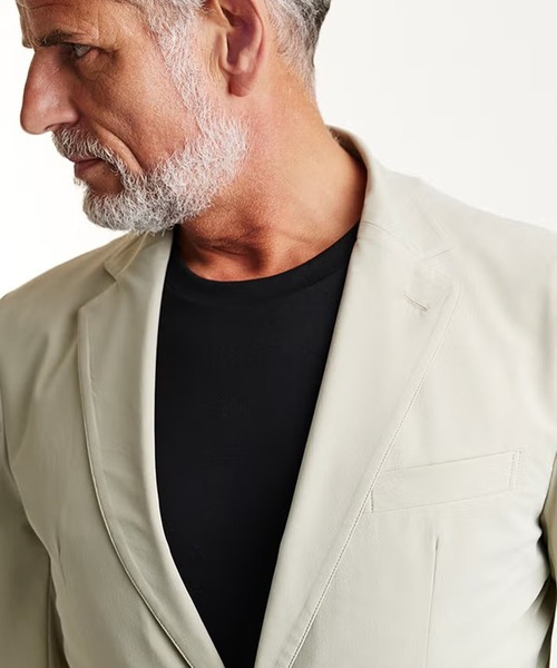 AKM(エイケイエム)の「SWING EASY JACKET (CENTER VENT)(テーラードジャケット・メンズ・ライトグレー/ネイビー/ベージュ/ブラック・LARGE)」の7枚目の写真