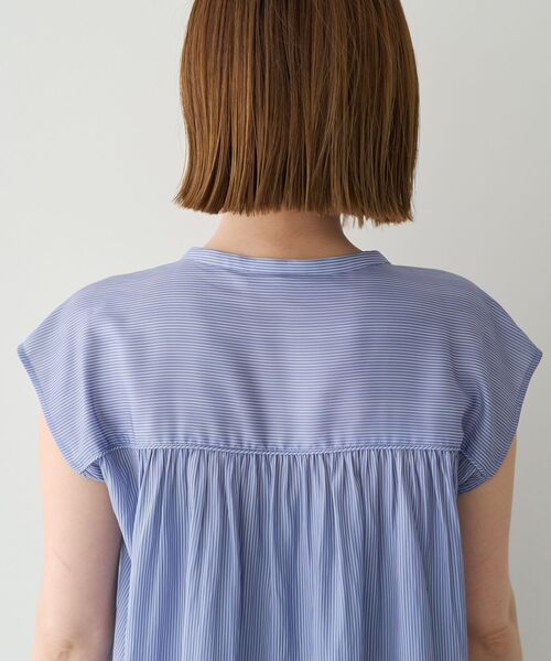 YECCA VECCA(イェッカヴェッカ)の「【接触冷感】フレンチスリーブギャザーブラウス(シャツ/ブラウス・レディース・オフホワイト/イエロー/ネイビー/ストライプ・FREE)」の20枚目の写真