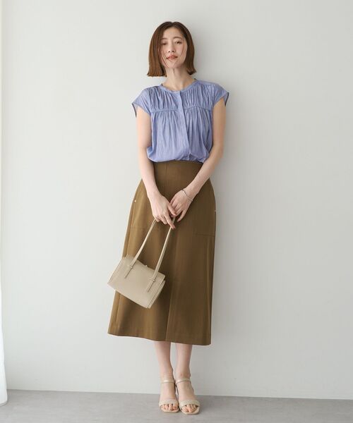 YECCA VECCA(イェッカヴェッカ)の「【接触冷感】フレンチスリーブギャザーブラウス(シャツ/ブラウス・レディース・オフホワイト/イエロー/ネイビー/ストライプ・FREE)」の21枚目の写真