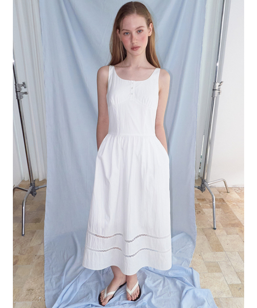 ETMON(エトモン)の「Button Lace Sleeveless Dress, White(ワンピース・レディース・その他・SMALL/MEDIUM)」の3枚目の写真