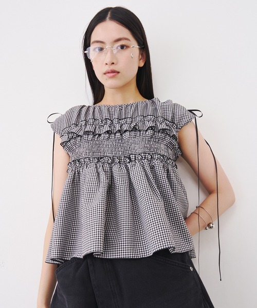 SOEMIN(ソミン)の「Shirred ribbon blouse/シャーリングリボンノースリーブブラウス(シャツ/ブラウス・レディース・ホワイト/チェック/ブラック・FREE)」の16枚目の写真