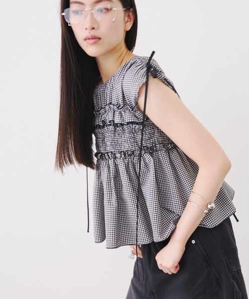 SOEMIN(ソミン)の「Shirred ribbon blouse/シャーリングリボンノースリーブブラウス(シャツ/ブラウス・レディース・ホワイト/チェック/ブラック・FREE)」の18枚目の写真