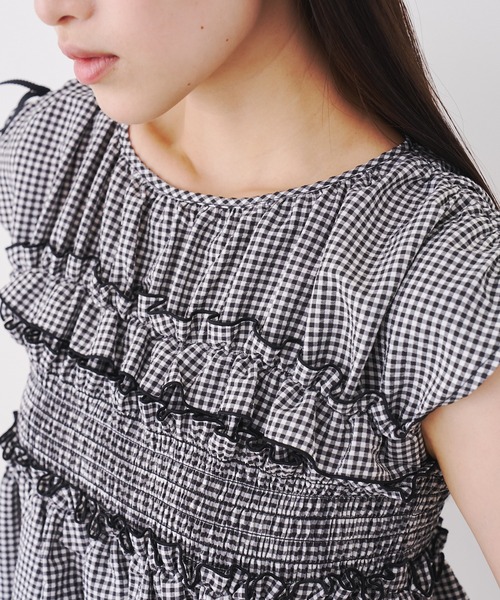 SOEMIN(ソミン)の「Shirred ribbon blouse/シャーリングリボンノースリーブブラウス(シャツ/ブラウス・レディース・ホワイト/チェック/ブラック・FREE)」の20枚目の写真
