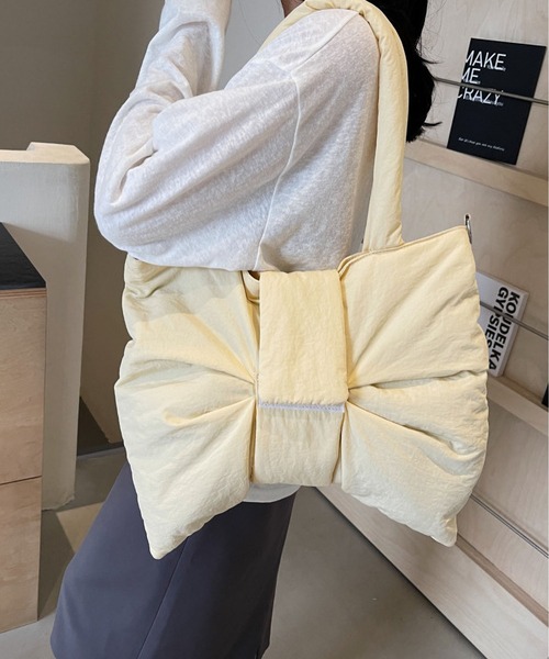 LA VORAGINE(ラ ヴォラジネ)の「ビッグリボンパテッド 2WAYョルダーバッグ/トートバッグ(トートバッグ・レディース・GRAY/Yellow/Black/Beige・FREE)」の4枚目の写真