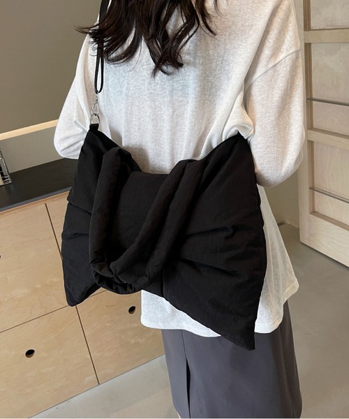 LA VORAGINE(ラ ヴォラジネ)の「ビッグリボンパテッド 2WAYョルダーバッグ/トートバッグ(トートバッグ・レディース・GRAY/Yellow/Black/Beige・FREE)」の22枚目の写真