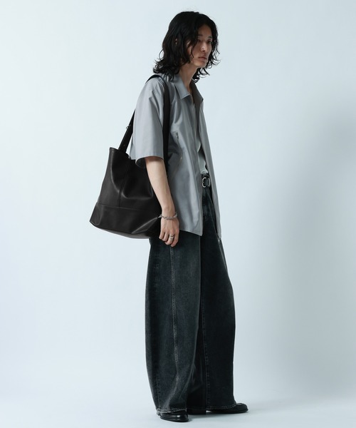 RAGEBLUE(レイジブルー)の「Synthetic Leather D-Ring Shoulder Tote Bag/シンセティックレザーDリングショルダートートバッグ(ショルダーバッグ・メンズ・ブラック・FREE)」の6枚目の写真