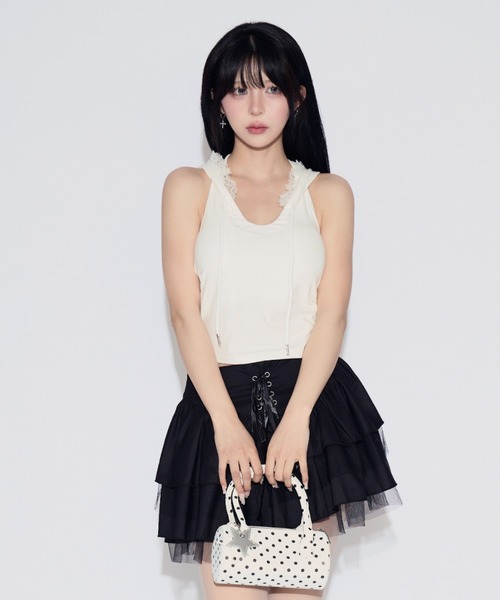 tinkerend(ティンカーエンド)の「【カップ付き】Backless Lace Hoodie / バックオープンレースパーカー(タンクトップ・レディース・ホワイト/ブラック/グレー・FREE)」の6枚目の写真