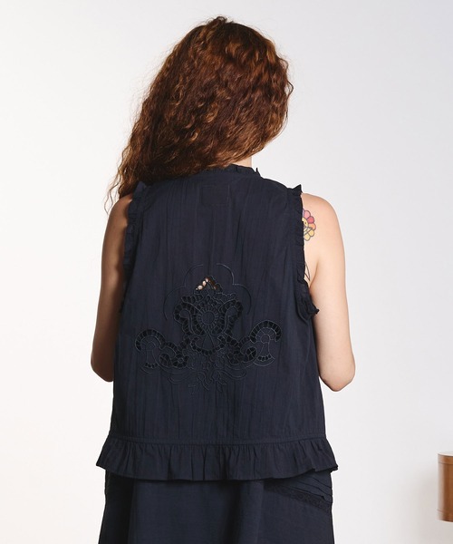 HLAADA(フラーダ)の「HLAADA for ROSEBUD/SCHIFFLI EMBROIDERY VEST(ベスト・レディース・オフホワイト/ブラック・ONE SIZE)」の14枚目の写真