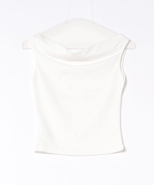 Chiina(チーナ)の「【Chiina】スタッズワンショルダートップス(Tシャツ/カットソー・レディース・レッド/ブラック/ホワイト・FREE)」の5枚目の写真