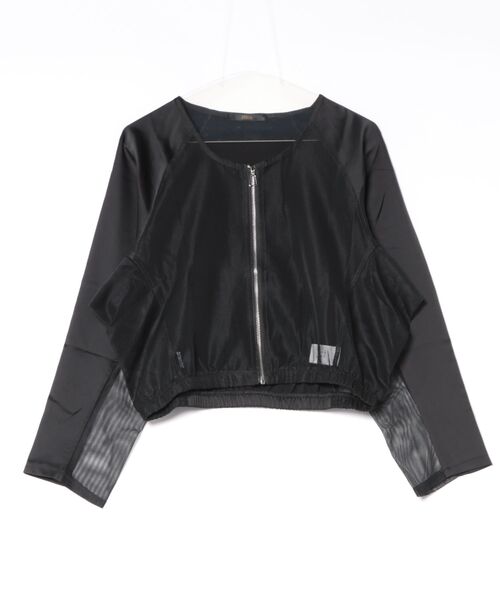 Ritzy(リッツィー)の「シアークロップドジップブルゾン レディース 2色展開(パーカー・レディース・ブラック/ホワイト・M/L)」の9枚目の写真