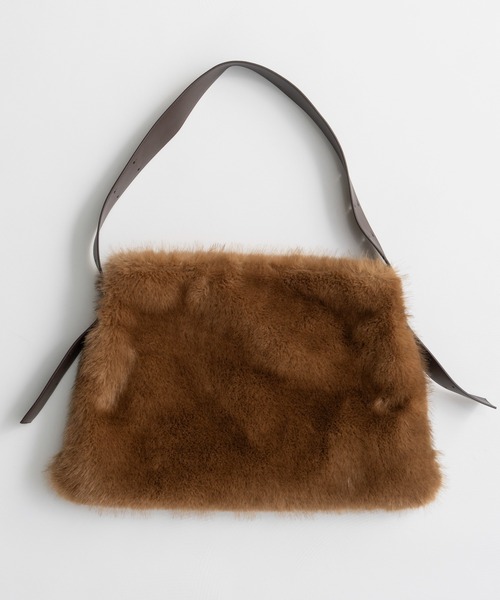 MAISON SPECIAL(メゾンスペシャル)の「【2026Autumn PRE-ORDER】Fur Like Square Tote Bag/ファーライクスクエアトートバッグ(トートバッグ・レディース・ブラウン/ブルー/レッド/マルチ・FREE)」の13枚目の写真