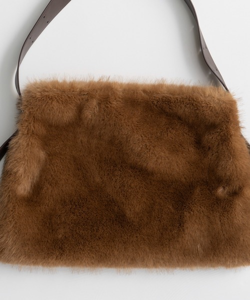 MAISON SPECIAL(メゾンスペシャル)の「【2026Autumn PRE-ORDER】Fur Like Square Tote Bag/ファーライクスクエアトートバッグ(トートバッグ・レディース・ブラウン/ブルー/レッド/マルチ・FREE)」の16枚目の写真