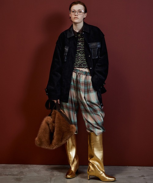 MAISON SPECIAL(メゾンスペシャル)の「【2026Autumn PRE-ORDER】Fur Like Square Tote Bag/ファーライクスクエアトートバッグ(トートバッグ・レディース・ブラウン/ブルー/レッド/マルチ・FREE)」の5枚目の写真