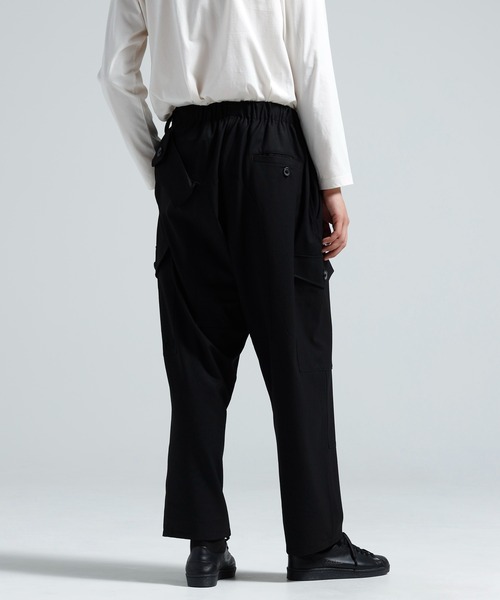 Y-3(ワイスリー)の「Y-3 WOOL UTILITY PANTS(カーゴパンツ・メンズ・ブラック・SMALL/MEDIUM/LARGE/X-LARGE/X-SMALL)」の4枚目の写真