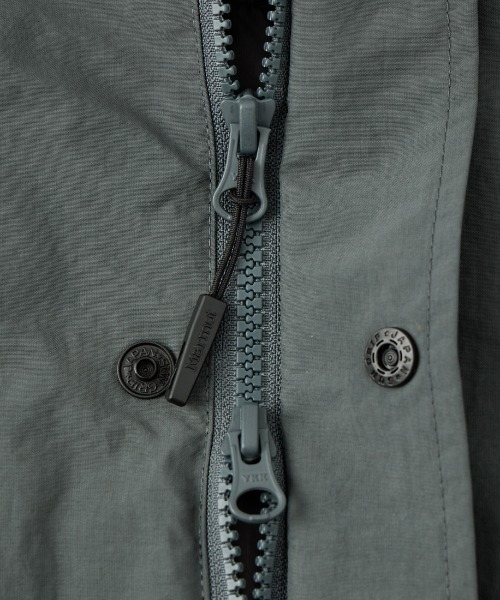 MARMOT（マーモット）の「【WEB先行予約】[Marmot/マーモット] 別注 プリマロフト 中綿入りコーチジャケット（その他アウター・レディース・チャコール/ブラック/カーキ・S/M/L/XL）」の12枚目の写真