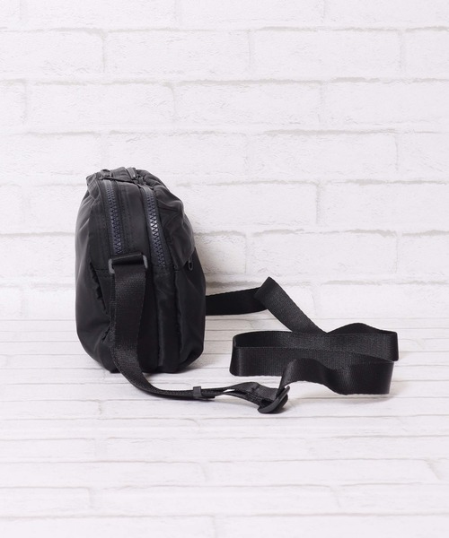 THE NORTH FACE(ザノースフェイス)の「【THE NORTH FACE/ザノースフェイス】TRAVEL CROSS BAG S トラベルクロスバッグS ミニショルダーバッグ 斜めがけ ユニセックス(ショルダーバッグ・レディース・ネイビー/ブラック/ライトグレー・ONE SIZE)」の14枚目の写真