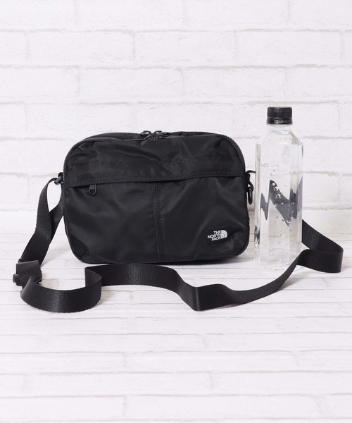 THE NORTH FACE(ザノースフェイス)の「【THE NORTH FACE/ザノースフェイス】TRAVEL CROSS BAG S トラベルクロスバッグS ミニショルダーバッグ 斜めがけ ユニセックス(ショルダーバッグ・レディース・ネイビー/ブラック/ライトグレー・ONE SIZE)」の22枚目の写真