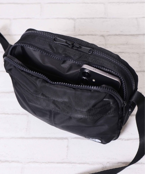 THE NORTH FACE(ザノースフェイス)の「【THE NORTH FACE/ザノースフェイス】TRAVEL CROSS BAG S トラベルクロスバッグS ミニショルダーバッグ 斜めがけ ユニセックス(ショルダーバッグ・レディース・ネイビー/ブラック/ライトグレー・ONE SIZE)」の18枚目の写真