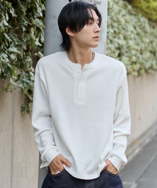 WEGO(ウィゴー)の「WEGO/【26年秋冬新作】ワッフルヘンリーネックT(Tシャツ/カットソー・メンズ・グリーン系その他/ブラック系その他/ホワイト/ブラック・MEDIUM/LARGE)」の2枚目の写真