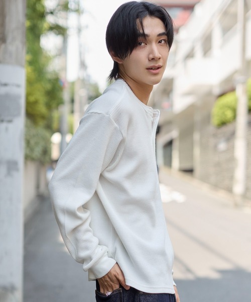 WEGO(ウィゴー)の「WEGO/【26年秋冬新作】ワッフルヘンリーネックT(Tシャツ/カットソー・メンズ・グリーン系その他/ブラック系その他/ホワイト/ブラック・MEDIUM/LARGE)」の7枚目の写真