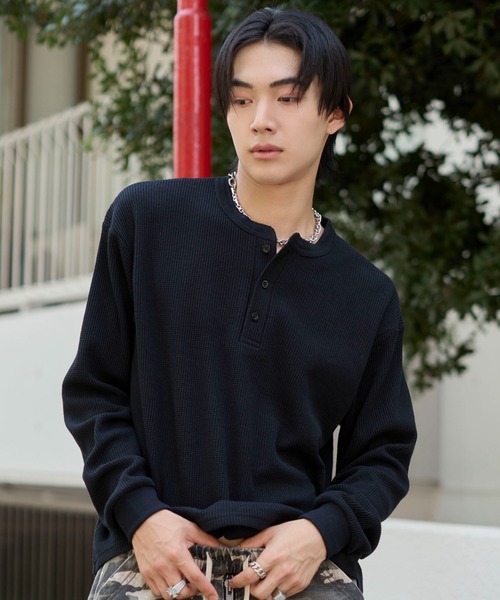 WEGO(ウィゴー)の「WEGO/【26年秋冬新作】ワッフルヘンリーネックT(Tシャツ/カットソー・メンズ・グリーン系その他/ブラック系その他/ホワイト/ブラック・MEDIUM/LARGE)」の15枚目の写真