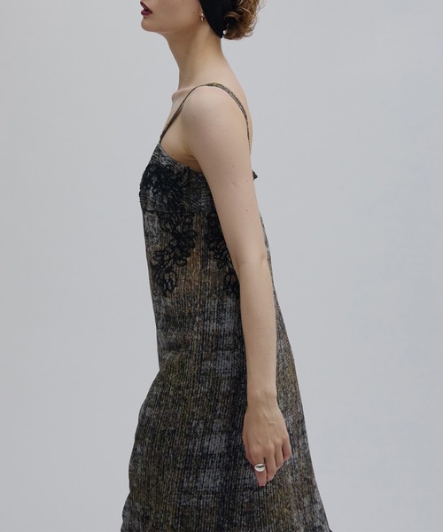 Ameri（アメリ）の「VINTAGE CHECK EMBROIDERY LONG CAMISOLE（キャミソール・レディース・ベージュ/ブラウン・SMALL/MEDIUM）」の18枚目の写真