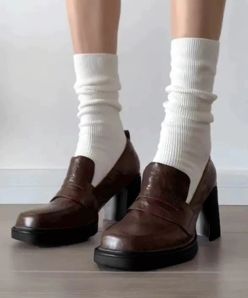 Miniministore(ミニミニストア)の「スクエアトゥローファー 太ヒールパンプス(ローファー・レディース・ブラック/ブラウン・22.5cm/23.0cm/23.5cm/24.0cm/24.5cm)」の1枚目の写真