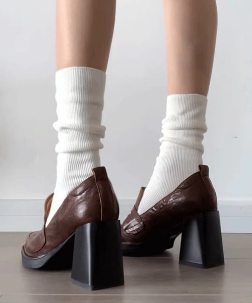 Miniministore(ミニミニストア)の「スクエアトゥローファー 太ヒールパンプス(ローファー・レディース・ブラック/ブラウン・22.5cm/23.0cm/23.5cm/24.0cm/24.5cm)」の15枚目の写真
