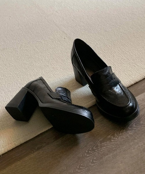 Miniministore(ミニミニストア)の「スクエアトゥローファー 太ヒールパンプス(ローファー・レディース・ブラック/ブラウン・22.5cm/23.0cm/23.5cm/24.0cm/24.5cm)」の3枚目の写真