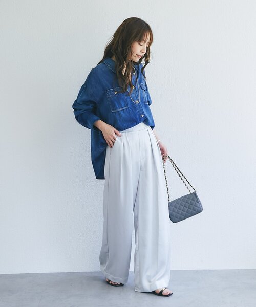 La boutique BonBon(ラブティックボンボン)の「【RISA監修・シーズンレスで楽しめる】サテン2タックワイドパンツ(その他パンツ・レディース・ライトグレー/ブラウン/ライトベージュ・FREE)」の8枚目の写真