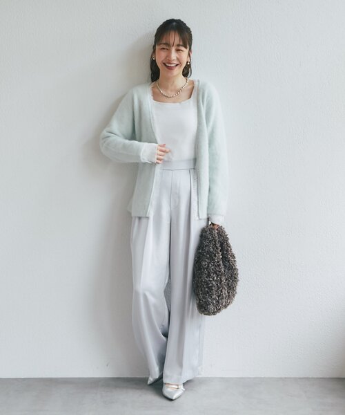 La boutique BonBon(ラブティックボンボン)の「【RISA監修・シーズンレスで楽しめる】サテン2タックワイドパンツ(その他パンツ・レディース・ライトグレー/ブラウン/ライトベージュ・FREE)」の10枚目の写真