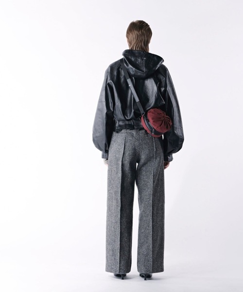 Cote&Ciel（コートエシエル）の「【cote&ciel/コートエシエル】 VIKOS M Smooth Burgundy / ミニショルダーバッグ 拡張（ショルダーバッグ・メンズ・バーガンディー・FREE）」の5枚目の写真