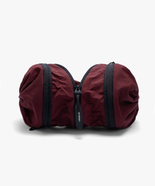 Cote&Ciel（コートエシエル）の「【cote&ciel/コートエシエル】 VIKOS M Smooth Burgundy / ミニショルダーバッグ 拡張（ショルダーバッグ・メンズ・バーガンディー・FREE）」の15枚目の写真