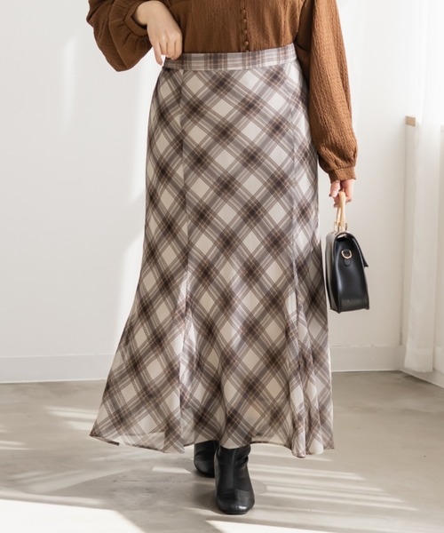 CLETTE(クレット)の「チェック柄シフォンスカート(スカート・レディース・ベージュ/ネイビー・LL/3L/4L)」の2枚目の写真