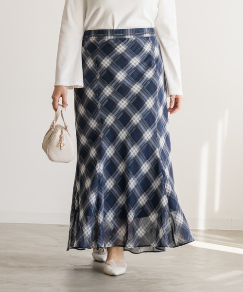 CLETTE(クレット)の「チェック柄シフォンスカート(スカート・レディース・ベージュ/ネイビー・LL/3L/4L)」の1枚目の写真