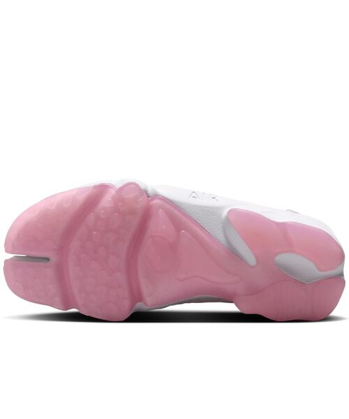 NIKE(ナイキ)の「ナイキ エア リフト ウィメンズシューズ / Nike Air Rift Women's Shoes IV6058-100 White(スニーカー・レディース・ホワイト・25/24/26)」の2枚目の写真