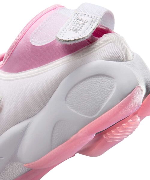 NIKE(ナイキ)の「ナイキ エア リフト ウィメンズシューズ / Nike Air Rift Women's Shoes IV6058-100 White(スニーカー・レディース・ホワイト・25/24/26)」の7枚目の写真