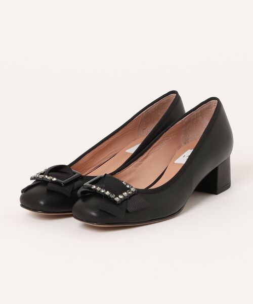 LANVIN en Bleu(ランバンオンブルー)の「スクエアトゥバックルリボンパンプス(パンプス・レディース・ベージュ/ブラック/ブラック系その他2・23.0cm/23.5cm/24.0cm/24.5cm/22.0cm/22.5cm)」の1枚目の写真