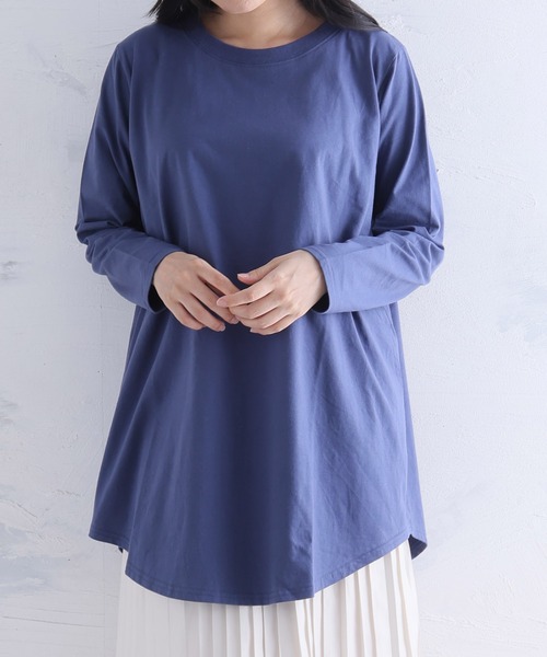 A HAPPY MARILYN(アハッピーマリリン)の「裾フレア 綿100% 万能 ロング Tシャツ(Tシャツ/カットソー・レディース・グリーン/グレイッシュベージュ/オフホワイト/ブルー/ブラック/ホワイト×ブラック/チャコール/ボルドー/ブラウン・7L~8L/L~LL/3L~4L/5L~6L)」の8枚目の写真