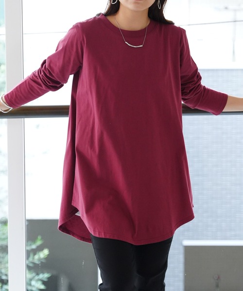 A HAPPY MARILYN(アハッピーマリリン)の「裾フレア 綿100% 万能 ロング Tシャツ(Tシャツ/カットソー・レディース・グリーン/グレイッシュベージュ/オフホワイト/ブルー/ブラック/ホワイト×ブラック/チャコール/ボルドー/ブラウン・7L~8L/L~LL/3L~4L/5L~6L)」の9枚目の写真