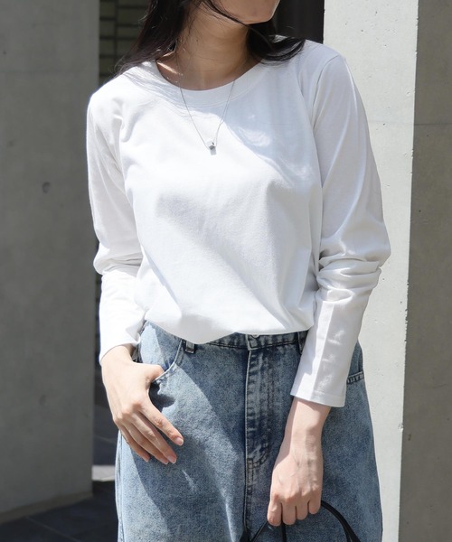A HAPPY MARILYN(アハッピーマリリン)の「裾フレア 綿100% 万能 ロング Tシャツ(Tシャツ/カットソー・レディース・グリーン/グレイッシュベージュ/オフホワイト/ブルー/ブラック/ホワイト×ブラック/チャコール/ボルドー/ブラウン・7L~8L/L~LL/3L~4L/5L~6L)」の20枚目の写真