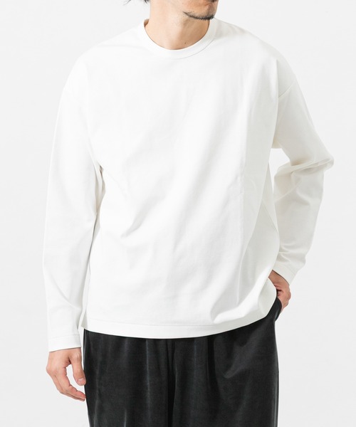 URBAN RESEARCH(アーバンリサーチ)の「COTTON NYLON SMOOTHY LONG-SLEEVE(Tシャツ/カットソー・メンズ・ダークブラウン/ブラック/グレー/ホワイト・MEDIUM/SMALL/LARGE)」の15枚目の写真