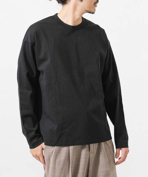 URBAN RESEARCH(アーバンリサーチ)の「COTTON NYLON SMOOTHY LONG-SLEEVE(Tシャツ/カットソー・メンズ・ダークブラウン/ブラック/グレー/ホワイト・MEDIUM/SMALL/LARGE)」の22枚目の写真