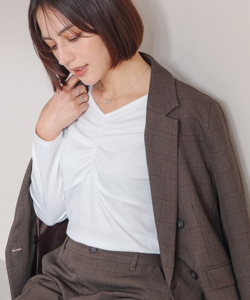 GLACIER lusso(グラシアルッソ)の「フロントギャザートップス(Tシャツ/カットソー・レディース・アイボリー/モカ/ブルーグリーン/ブラック・L/LL/M/S)」の1枚目の写真