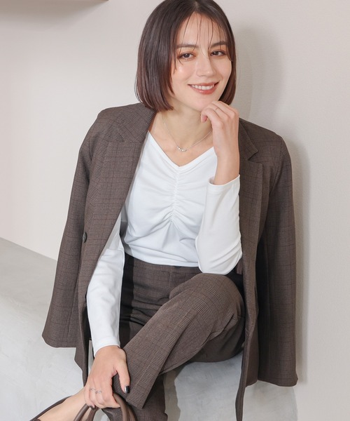 GLACIER lusso(グラシアルッソ)の「フロントギャザートップス(Tシャツ/カットソー・レディース・アイボリー/モカ/ブルーグリーン/ブラック・L/LL/M/S)」の13枚目の写真