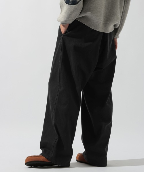 niko and...（ニコアンド）の「コットンフェードワイドチノパンツ（チノパンツ・メンズ・ブラック/ベージュ/ブラウン・LARGE/MEDIUM）」の20枚目の写真